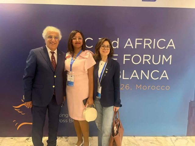 🌍 Le Rotary prend toute sa dimension lorsque les frontières s’effacent au profit de l’amitié et de l’action.Le Rotary Club Paris Agora était représenté par  Fadoua Harbachi,  Cyril Noirtin et Sophia Daniel à l’occasion du 3ᵉ Forum pour la Paix des Comités Interpays (CIP) ainsi qu’à la passation de charges du District 9010.Ces temps forts ont été l’occasion de rencontrer de nombreux Rotariens venus d’horizons différents, d’échanger sur les défis communs qui nous rassemblent et de renforcer les liens qui font la richesse de notre réseau international.Le Forum pour la Paix a notamment mis en lumière le rôle essentiel des partenariats stratégiques, de la coopération internationale et des Comités Interpays dans la construction d’une paix durable. Des débats de grande qualité qui rappellent que les meilleures solutions naissent toujours du dialogue et de l’action collective.Nous adressons toutes nos félicitations à Anne-Marie Moster, Présidente du Conseil d’administration des Comités Interpays, pour la qualité de ce Forum, qui a su réunir des Rotariens du monde entier autour d’échanges inspirants et d’une vision ambitieuse de la coopération internationale au service de la paix.Nos sincères remerciements à Dina Selassi et Youness Saih pour leur accueil chaleureux, leur disponibilité et l’organisation remarquable de ces deux événements, qui témoignent du dynamisme et du rayonnement du Rotary sur la scène internationale.#Rotary #RotaryInternational #RotaryClubParisAgora #RotaryDistrict1660 #District9010 #ComitesInterpays #CIP #ForumPourLaPaix #CooperationInternationale #PeopleOfAction #ServiceAboveSelf
