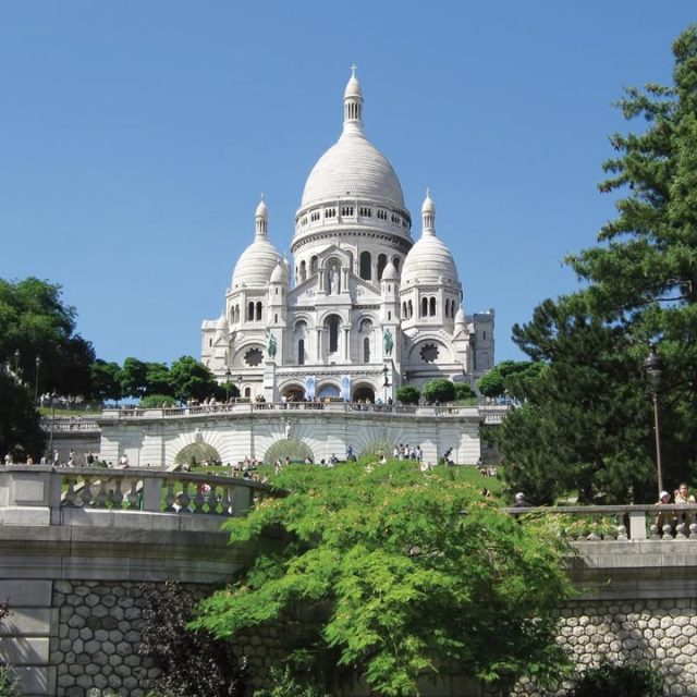 🎶 Montmartre en chansons… une soirée à ne pas manquer !Le Rotary club Paris Balard et le le Rotary club Paris Agora vous invitent à vivre une expérience culturelle originale en compagnie d’Anne-Sophie Guerrier.Au fil des ruelles de Montmartre, laissez-vous emporter par les chansons qui ont marqué l’histoire de ce quartier emblématique de Paris. Un moment convivial, mêlant patrimoine, musique et échanges, à partager entre amis, en famille ou avec d’autres amoureux de Paris.📅 Mercredi 22 juillet
🕖 19h00
💶 Participation : 25 €⚠️ Le nombre de places est limité. Inscription obligatoire à contact@rotaryparisagora.orgNous serons ravis de vous accueillir pour cette belle soirée placée sous le signe de la culture et de la convivialité.#Rotary #RotaryParisAgora #RotaryParisBalard #Montmartre #Paris #Culture #SortieCulturelle #
#convialite